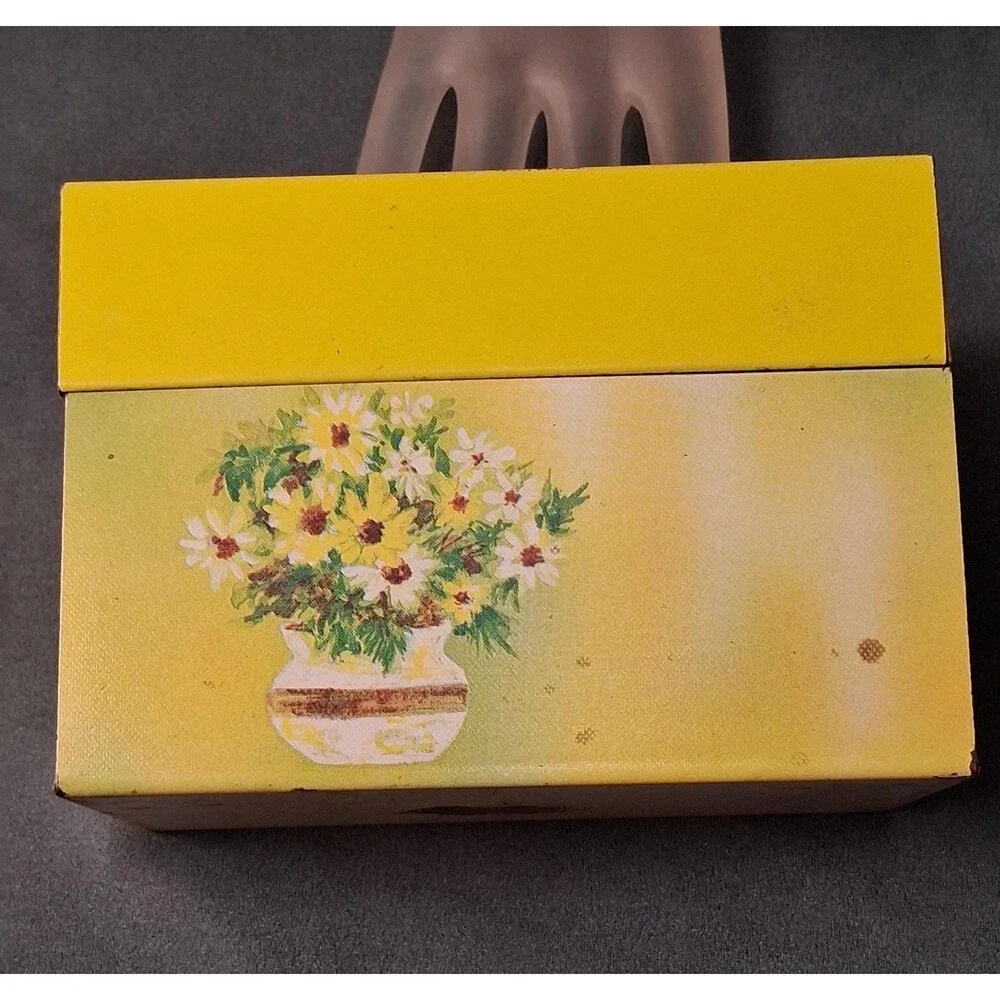 Vintage Tin Recipe Box Daisies Ohio Art